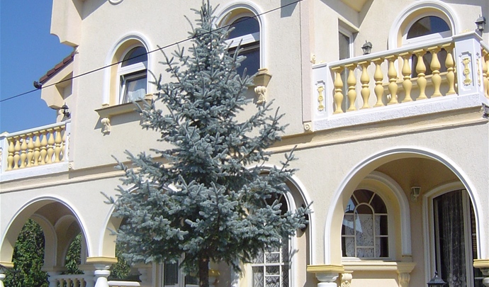 Нада Тотович